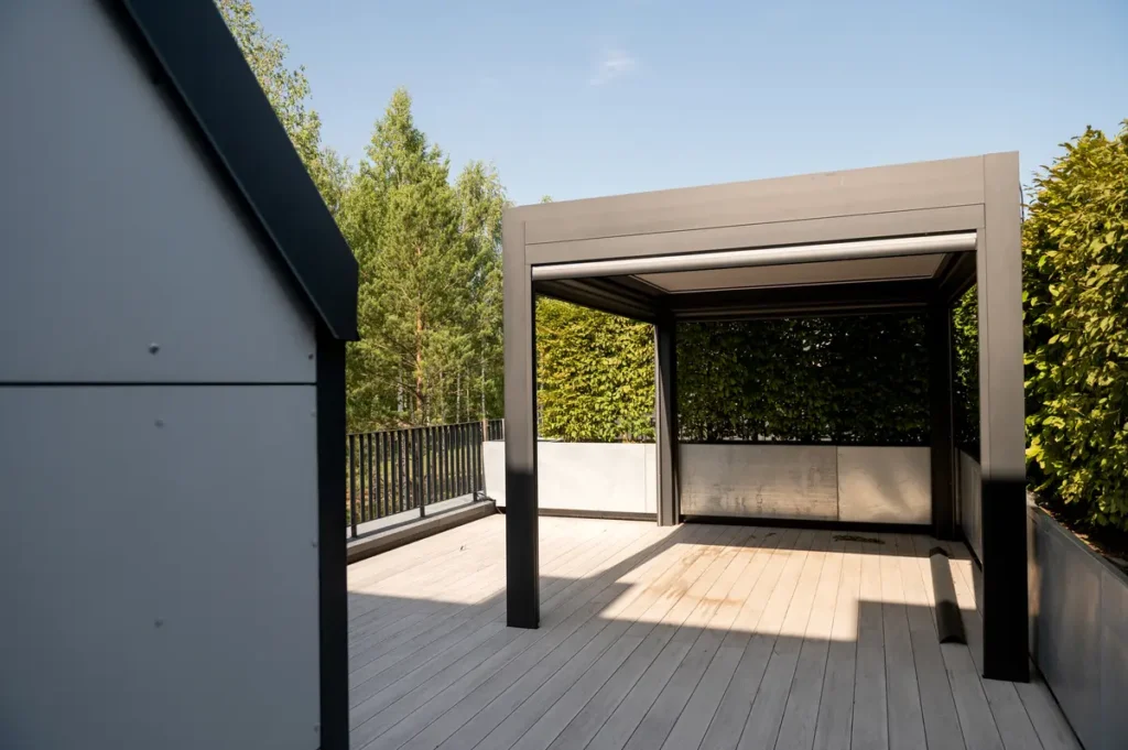 Bioklimatická pergola: čo to je, typy a ceny 2026